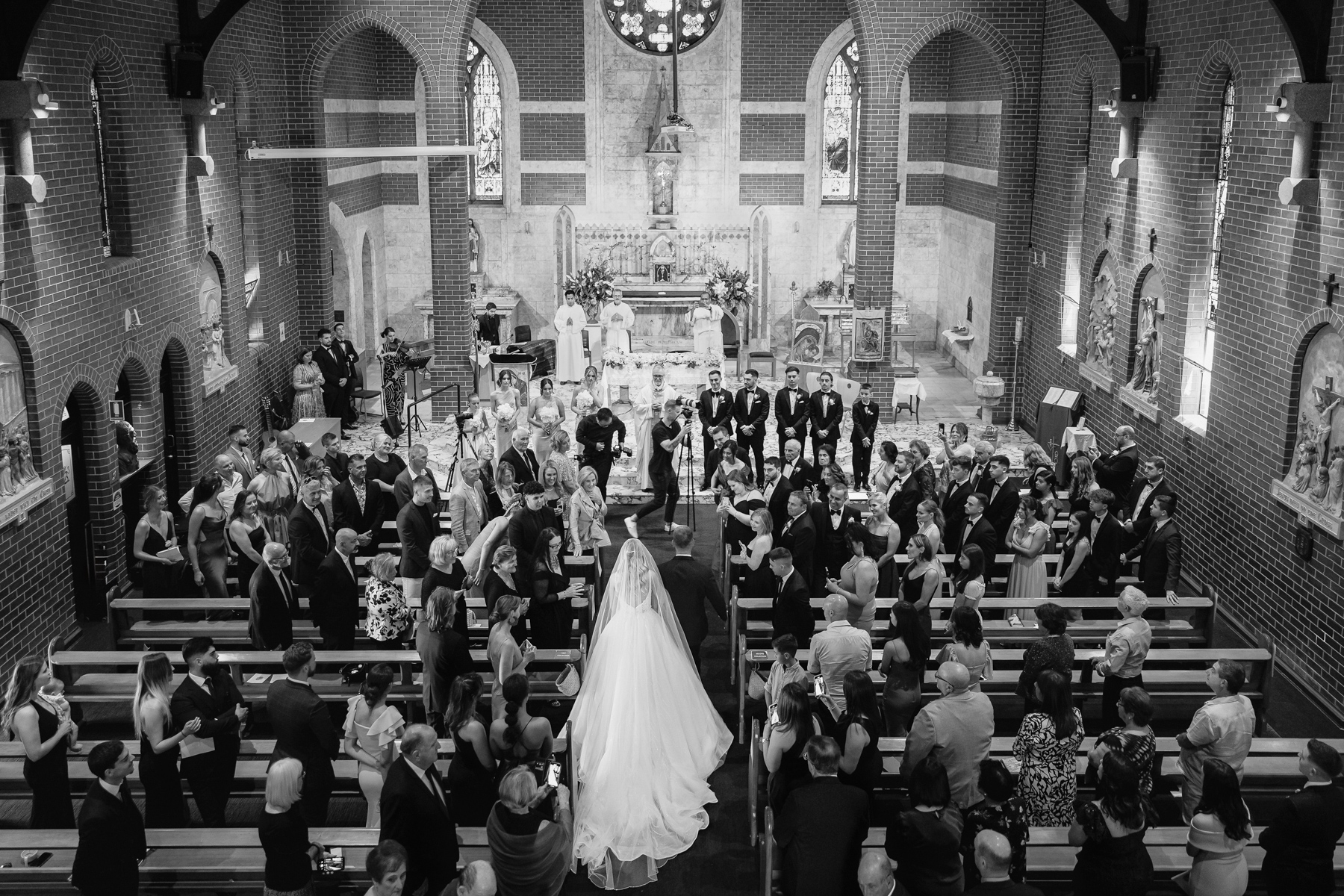 Le Montage Wedding: Emma & Vincent 11