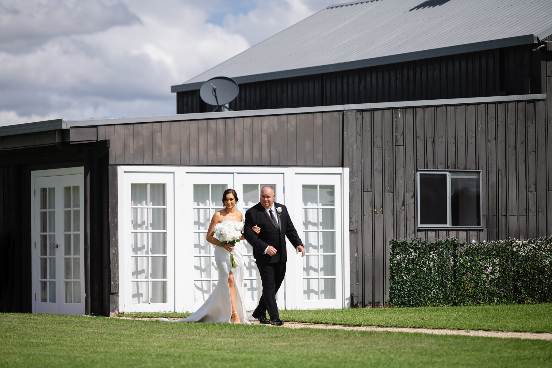 Dark Horse Wedding - Tori & Jason 20